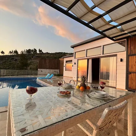 Vilă Pollen 2 Bedroom With Private Pool-kalkan Kalkan